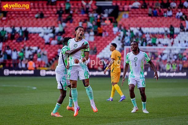 Femi Azeez, Nigeria